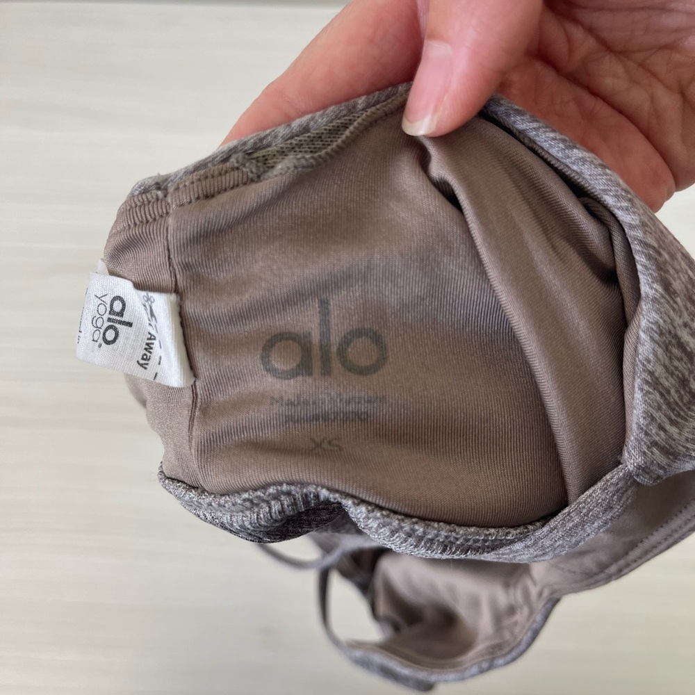 ALO HEATHER GRAY SPORTS BRA Sz S - Picture 3 of 4